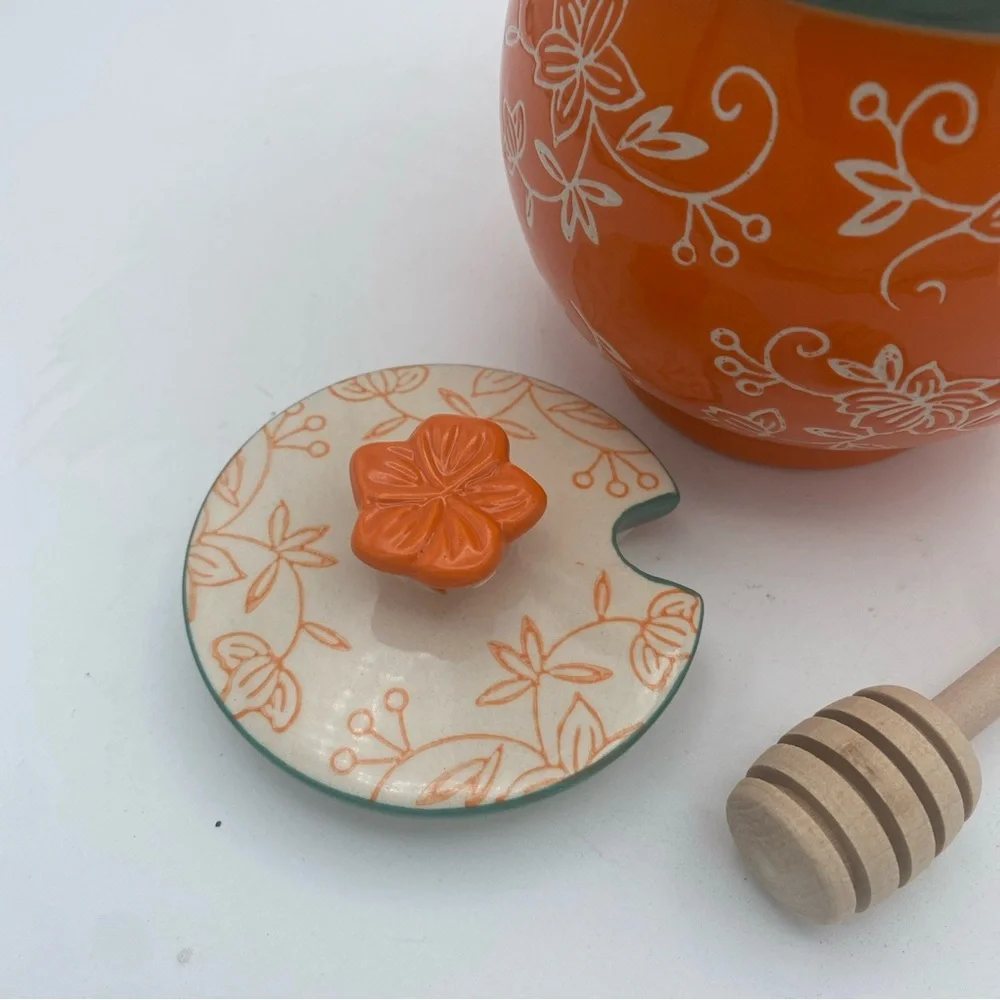 Temptations by Tara honey pot jar 16 Oz orange floral lace w/ drizzle stick